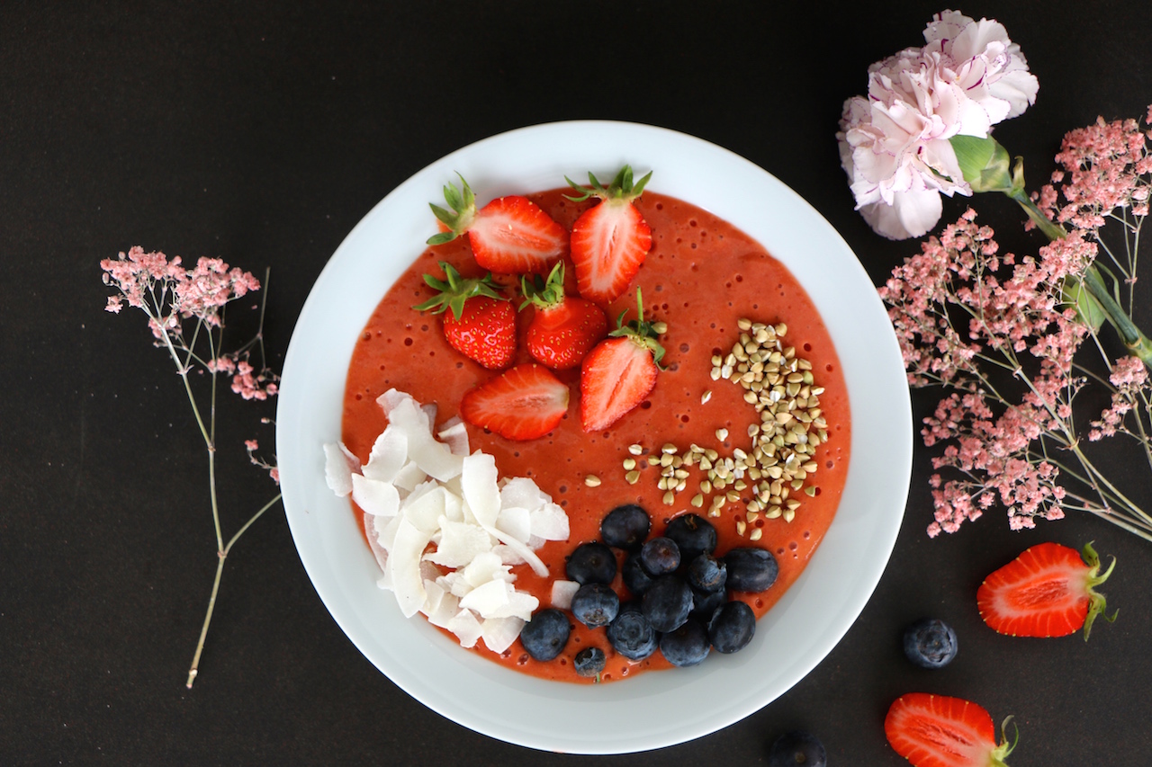 Clean Eating Frühstück. Rezeptideen mit Erdbeeren {Erdbeer ...